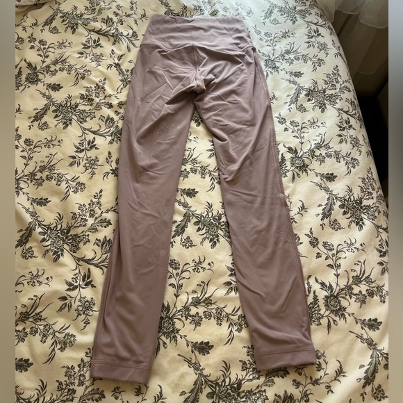 Mauve lululemon wunder under leggings size 2 - Picture 2 of 3